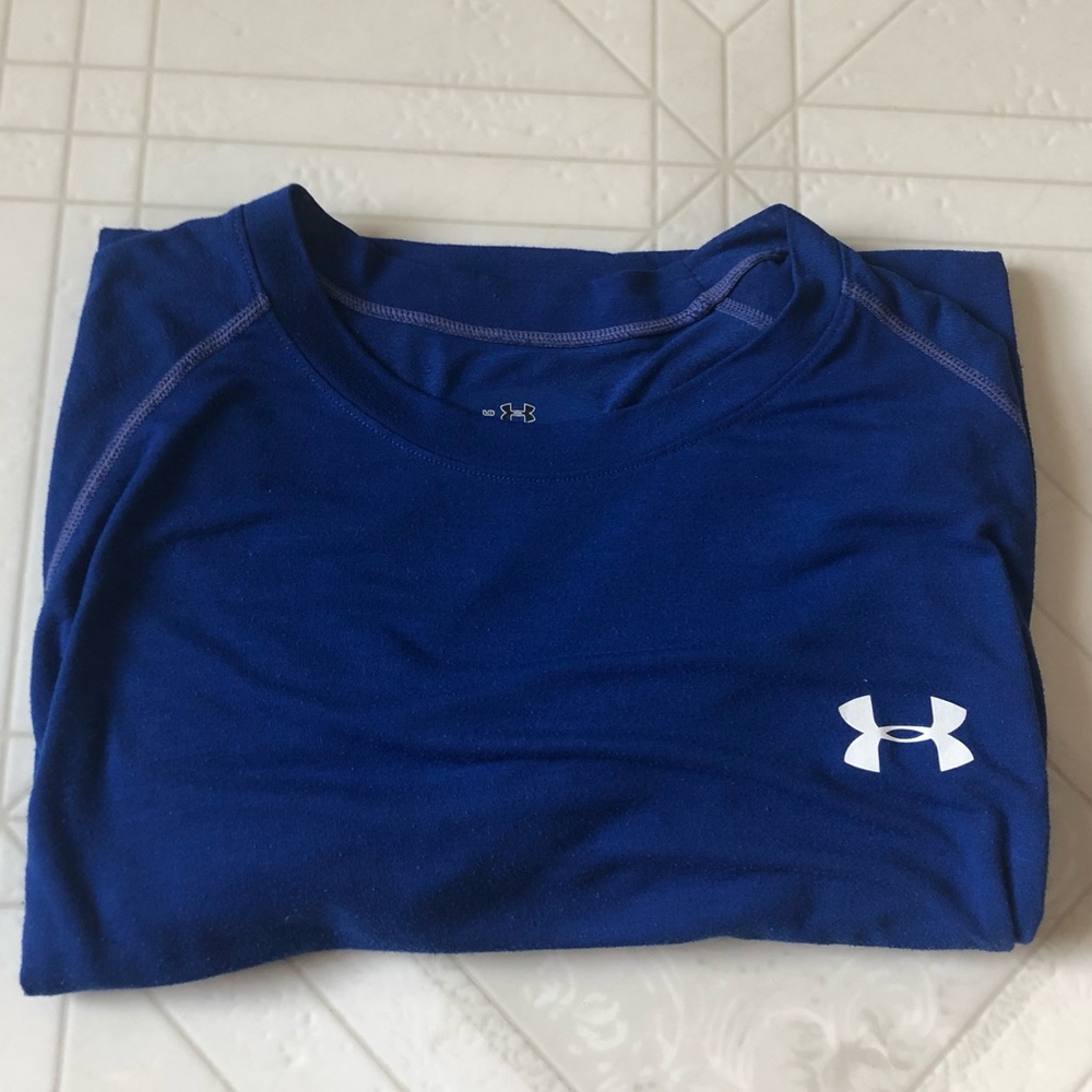 UNDER ARMOUR Blue Athletic T-shirt